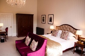 Bonham Hotel