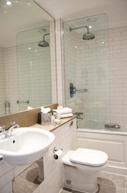 Bonham Hotel