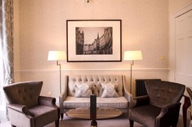 Bonham Hotel
