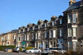 Edinburgh 37