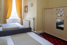 Edinburgh Thistle Hotel