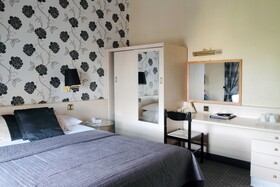 Edinburgh Thistle Hotel