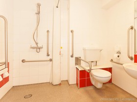 Travelodge Edinburgh Airport Ratho Station