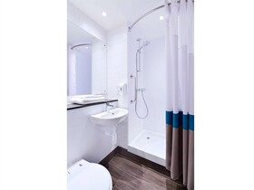 Travelodge Edinburgh Central