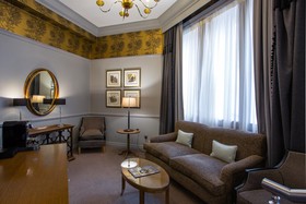 The Caledonian Edinburgh, Curio Collection by Hilton