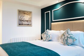 Muthu Glasgow River Hotel