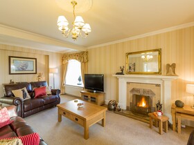 Vicarsford Farmhouse