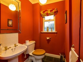 Vicarsford Farmhouse