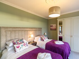 Vicarsford Farmhouse