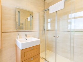 Vicarsford Farmhouse