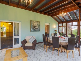 Vicarsford Farmhouse