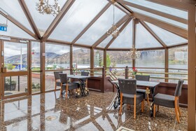 Muthu Fort William Hotel