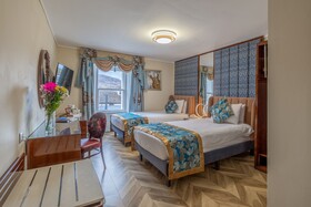 Muthu Fort William Hotel