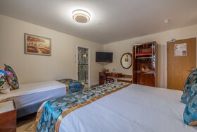 Muthu Fort William Hotel