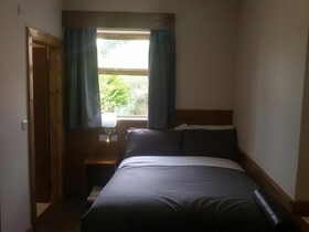 Crosshill House