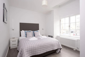 Destiny Scotland - Glassford Residence