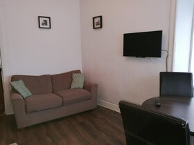 Glasgow Hampden Tenement Flat