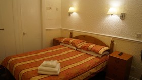 Hampton Court Guest House