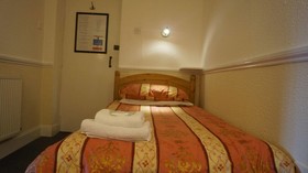Hampton Court Guest House