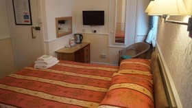 Hampton Court Guest House