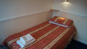 Hampton Court Guest House