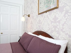 No 52 Charlotte Street