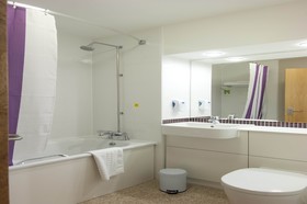 Premier Inn Glasgow East Hotel