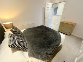 Royal Chambers