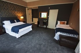 The Alfred Hotel