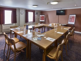 Holiday Inn Express Glenrothes