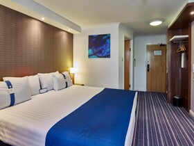 Holiday Inn Express Glenrothes