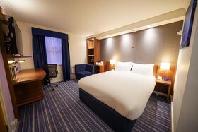 Holiday Inn Express Glenrothes
