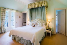 SCHLOSS Roxburghe Hotel