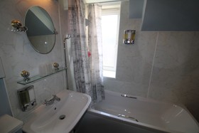 Easdale House Apartments