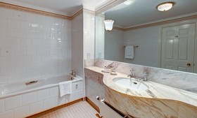 Kingsclub & Spa
