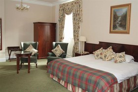 Cartland Bridge Hotel