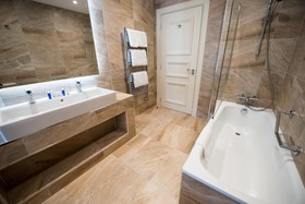 Gleddoch Golf & Spa Resort