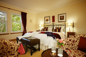 Arden Country House