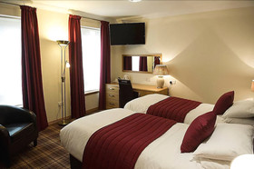 Somerton House Hotel
