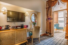 Muthu Alexandra Hotel