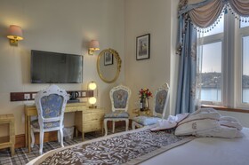 Muthu Alexandra Hotel