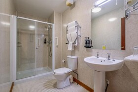 Muthu Alexandra Hotel