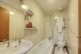 Muthu Alexandra Hotel