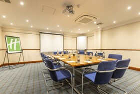 Holiday Inn Glasgow Airport
