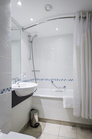 Holiday Inn Glasgow Airport