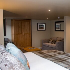 McKays Hotel, Bar & Restaurant