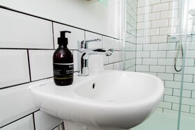 McKays Hotel, Bar & Restaurant