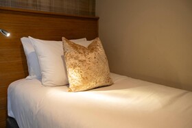 McKays Hotel, Bar & Restaurant