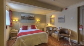 Ardencaple Hotel