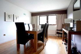 Stirling Court Hotel
